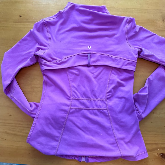 Lululemon full-zip Magenta - Picture 3 of 8